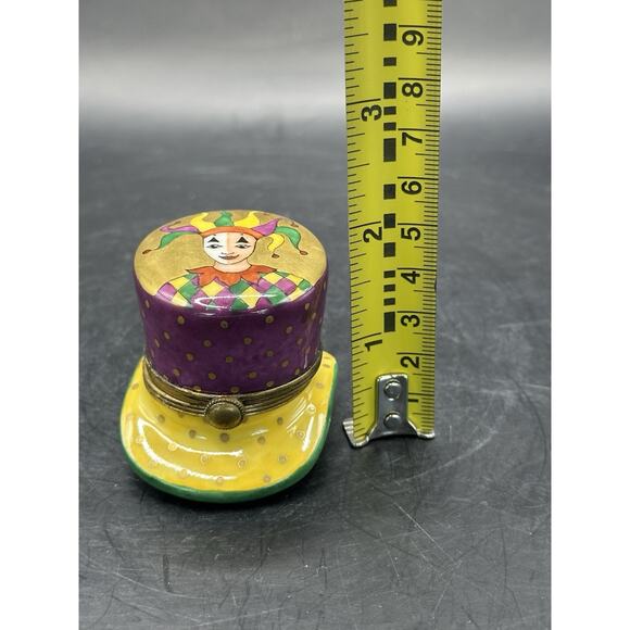 Limoges Peint Main Jester Top Hat Porcelain Trinket Box Hand Painted 2 Inch RARE - Picture 8 of 10